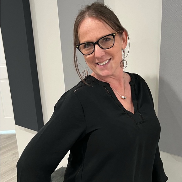 Meet your Posher, Carrie - Picture 1 of 1